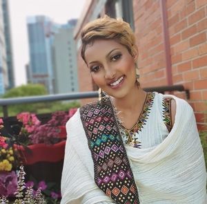 Meet your Posher, Fitsumawit